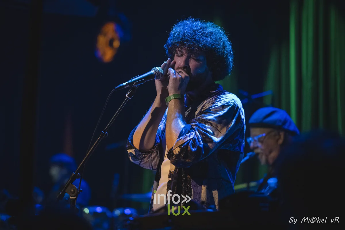 War en concert a De Centrale (Gand), 27 mai 2026 — 50th Anniversary Tour, photo 34 par Michel van Rhijn
