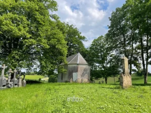 La chapelle de la Klaus à Messancy, dans son cimetière