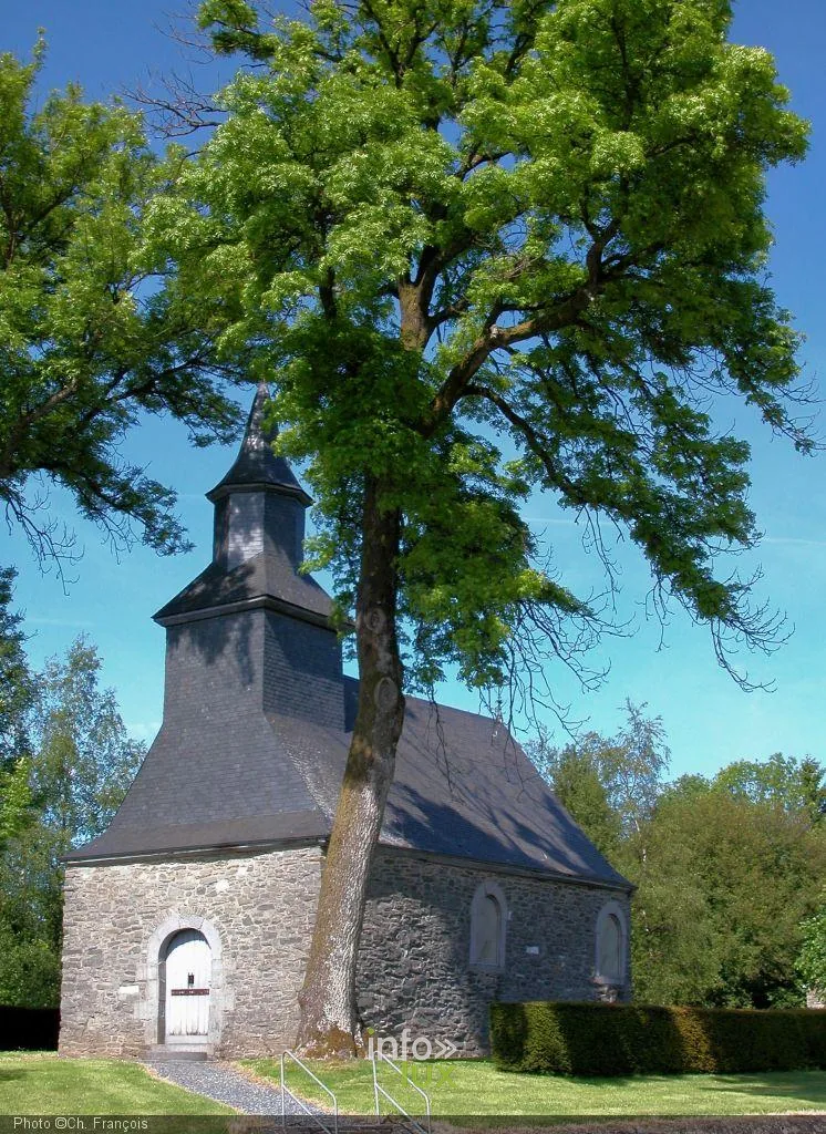 La chapelle Saint-Roch de Paliseul et son clocher