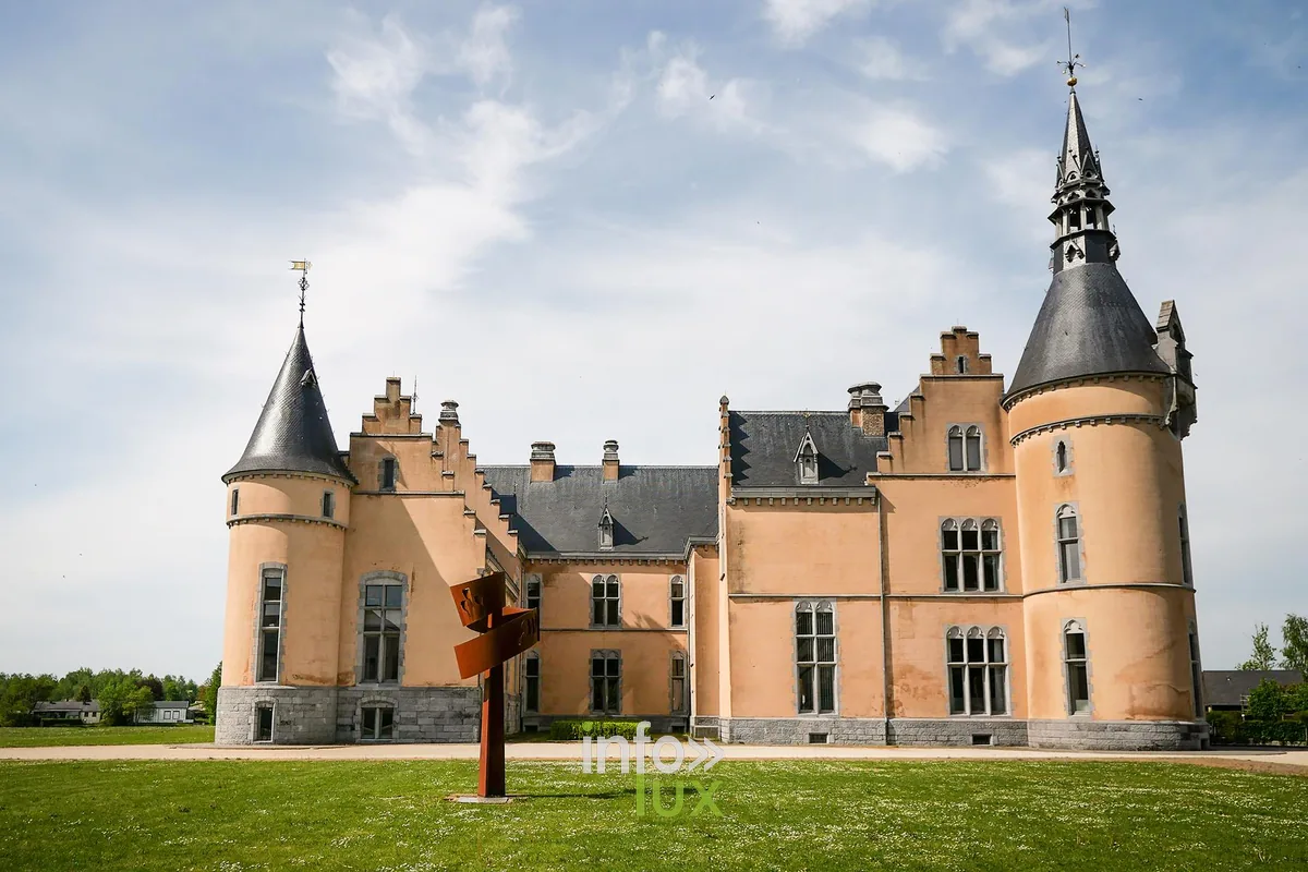 Le château du Faing et son parc à Jamoigne
