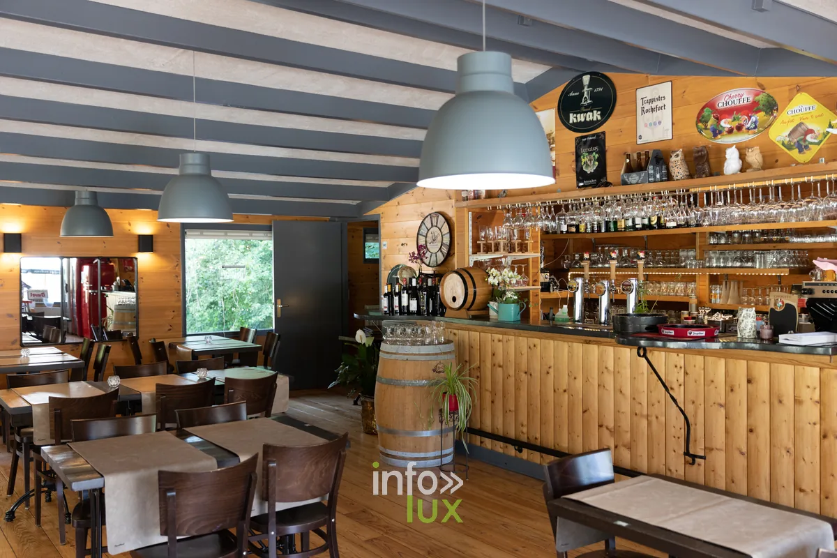 L'auberge le hibou Chez Félix et Catherine à Durbuy, brasserie / taverne en province de Luxembourg